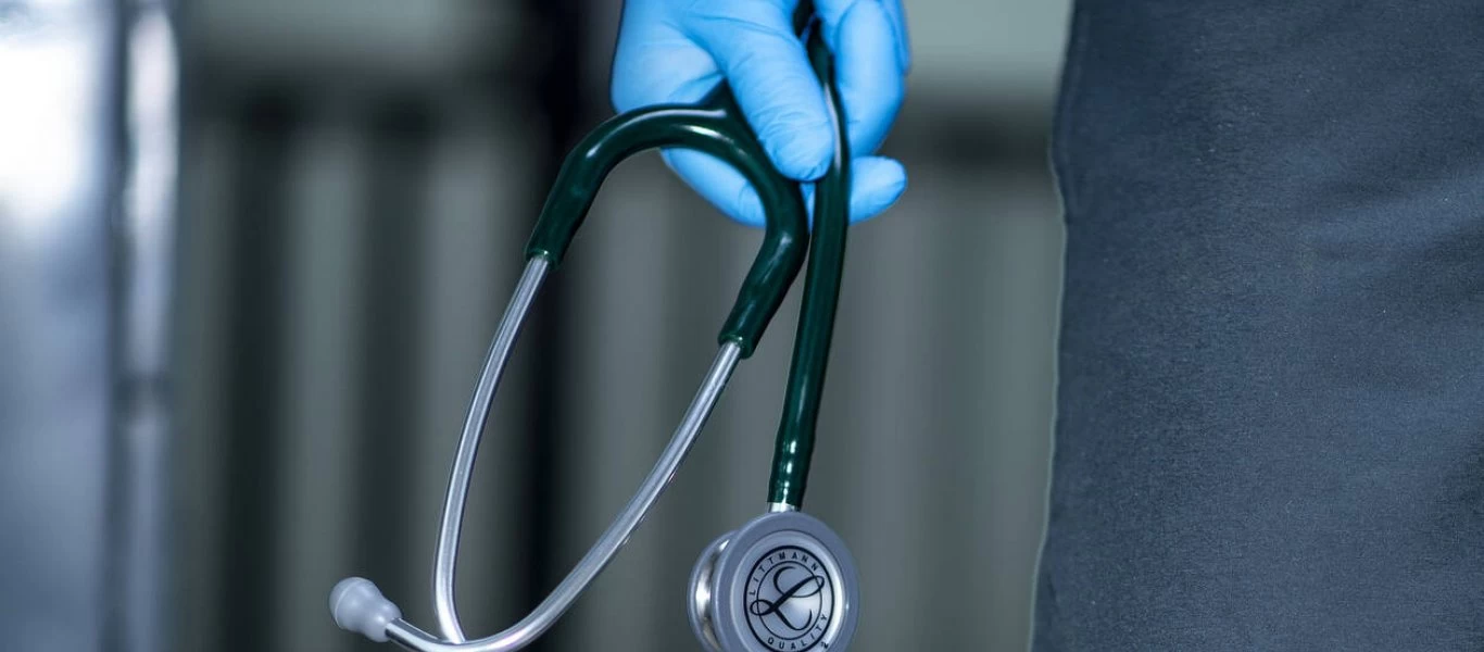 Η αγανακτισμένη ανάρτηση γιατρού για όσους δεν πιστεύουν στην ύπαρξη του κορωνοϊού (φωτό)